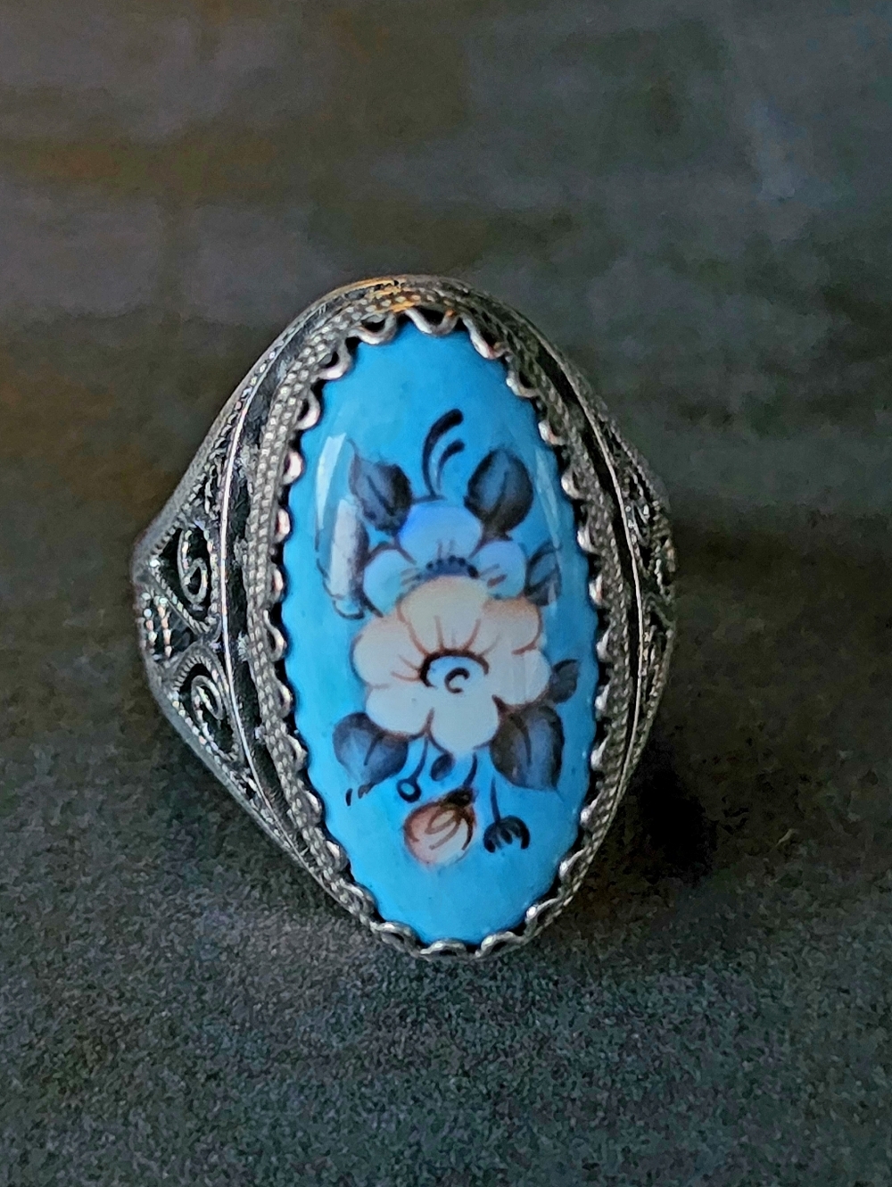 Vintage Russian Rostov Finift Ring